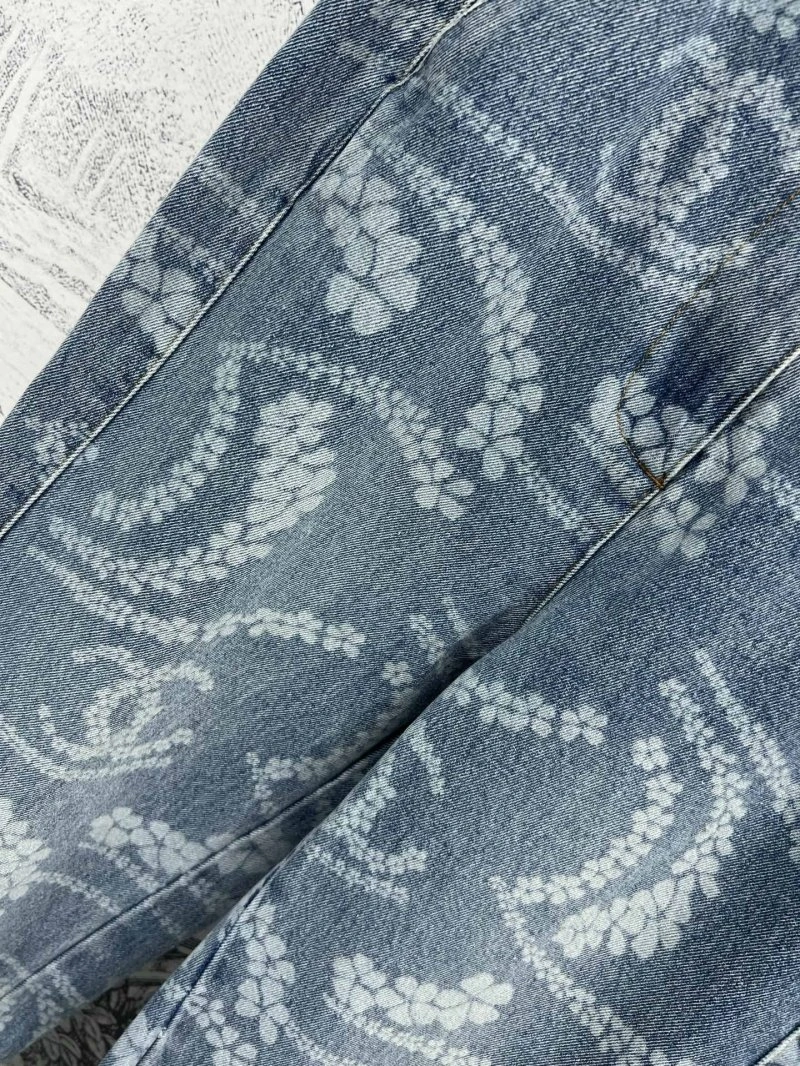 Attractive Chanel Jeans 108194