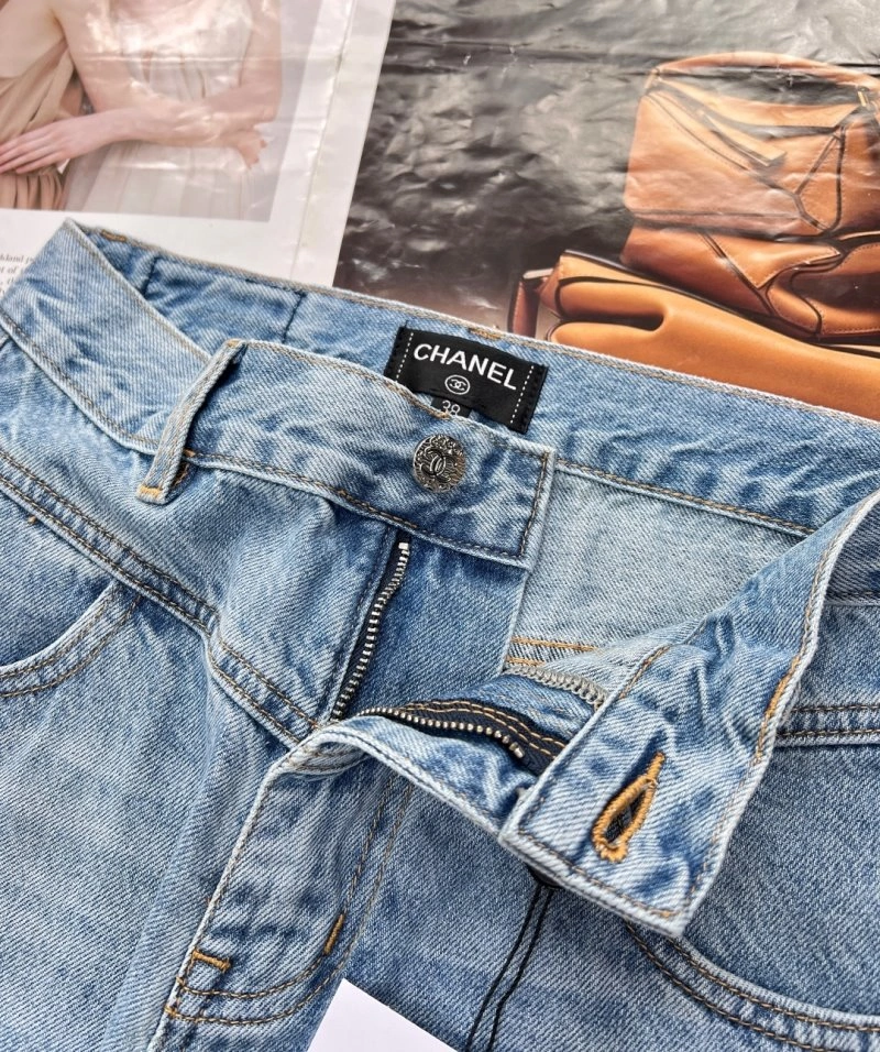 Durable Chanel Jeans 108215