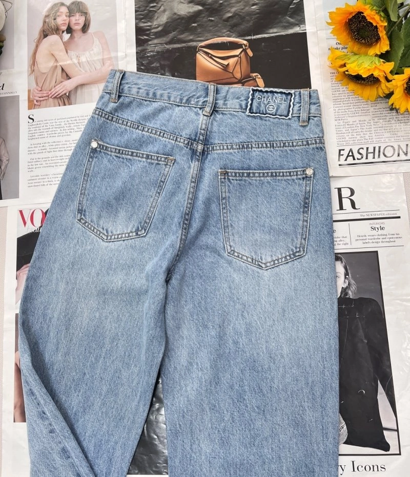 Durable Chanel Jeans 108215