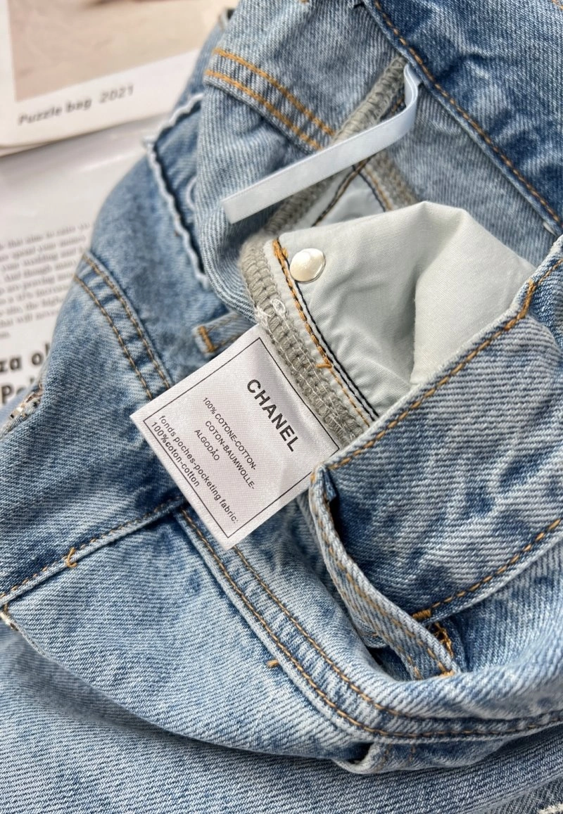 Durable Chanel Jeans 108215