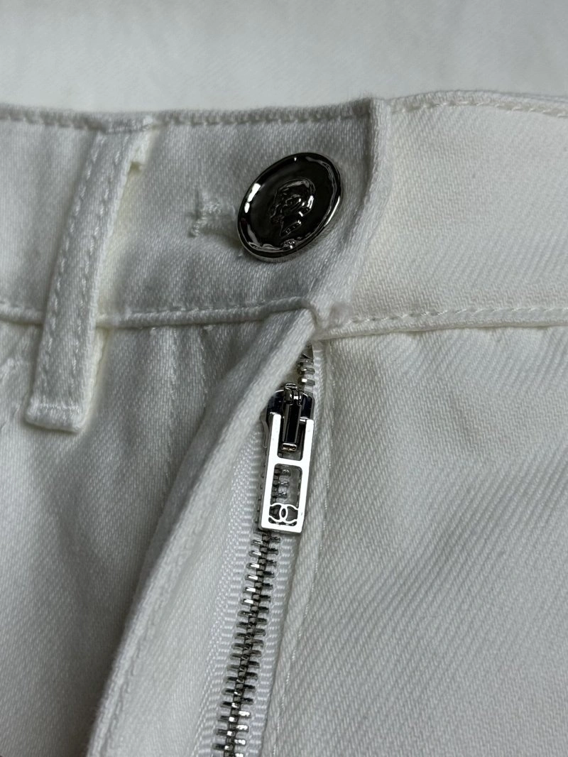 Durable Chanel Jeans 108214