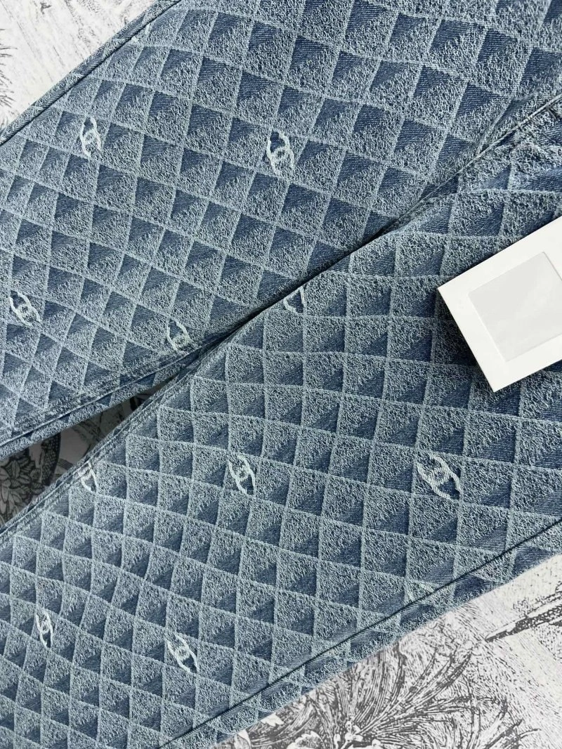 Chanel Jeans Comfortable 108205