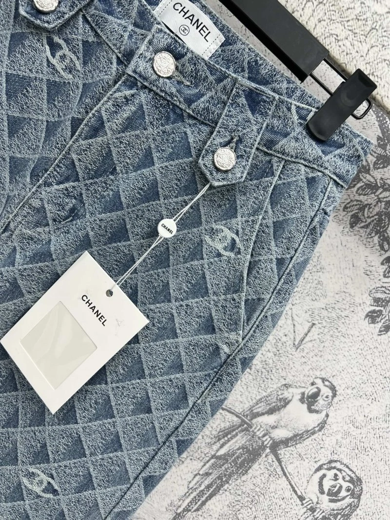 Chanel Jeans Comfortable 108205