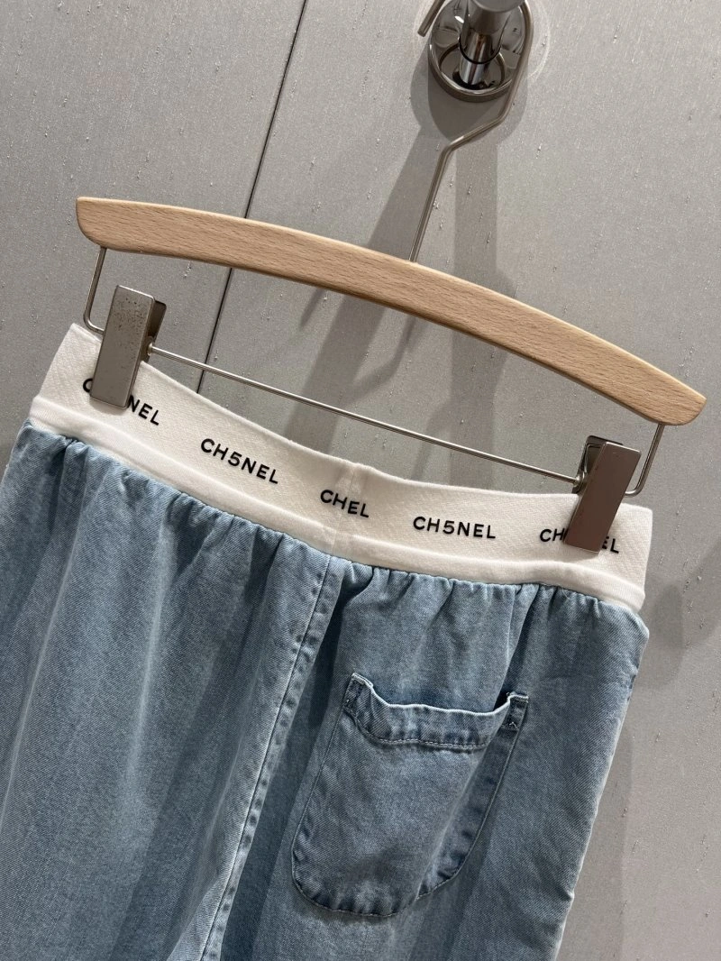 EasyMatch Chanel Jeans 108208