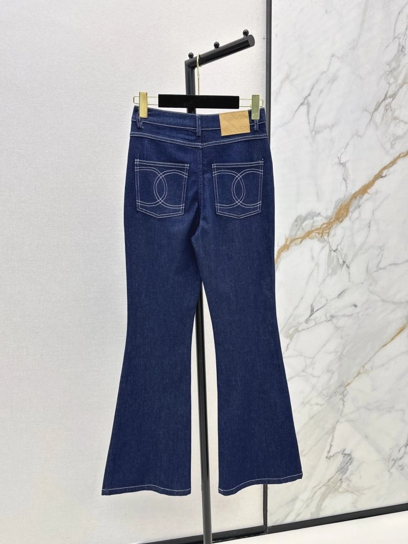 Lightweight Chanel Jeans 108198
