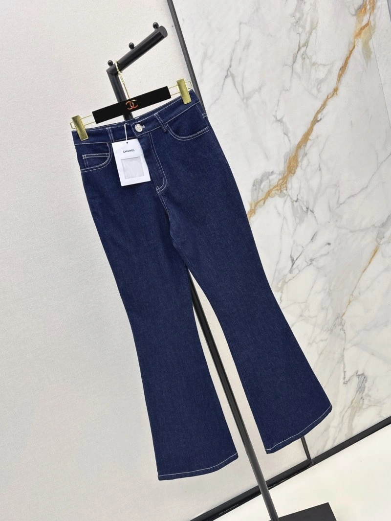 Lightweight Chanel Jeans 108198