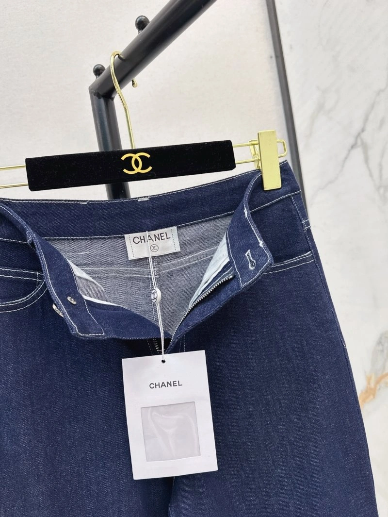 Lightweight Chanel Jeans 108198
