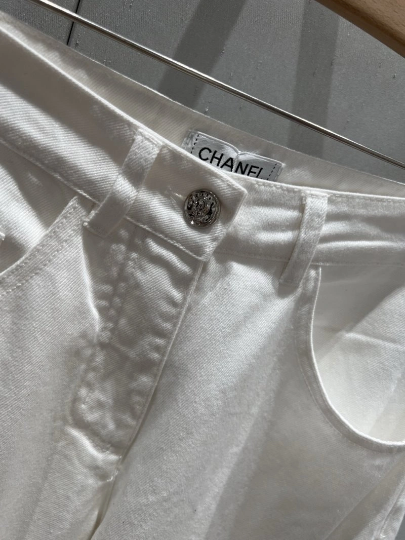 UrbanChic Chanel Jeans 108185