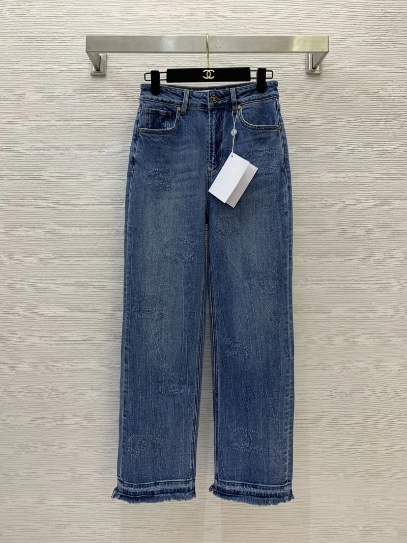 WellDesigned Chanel Jeans 108186