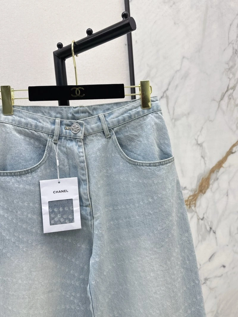 Minimalist Chanel Jeans 108180