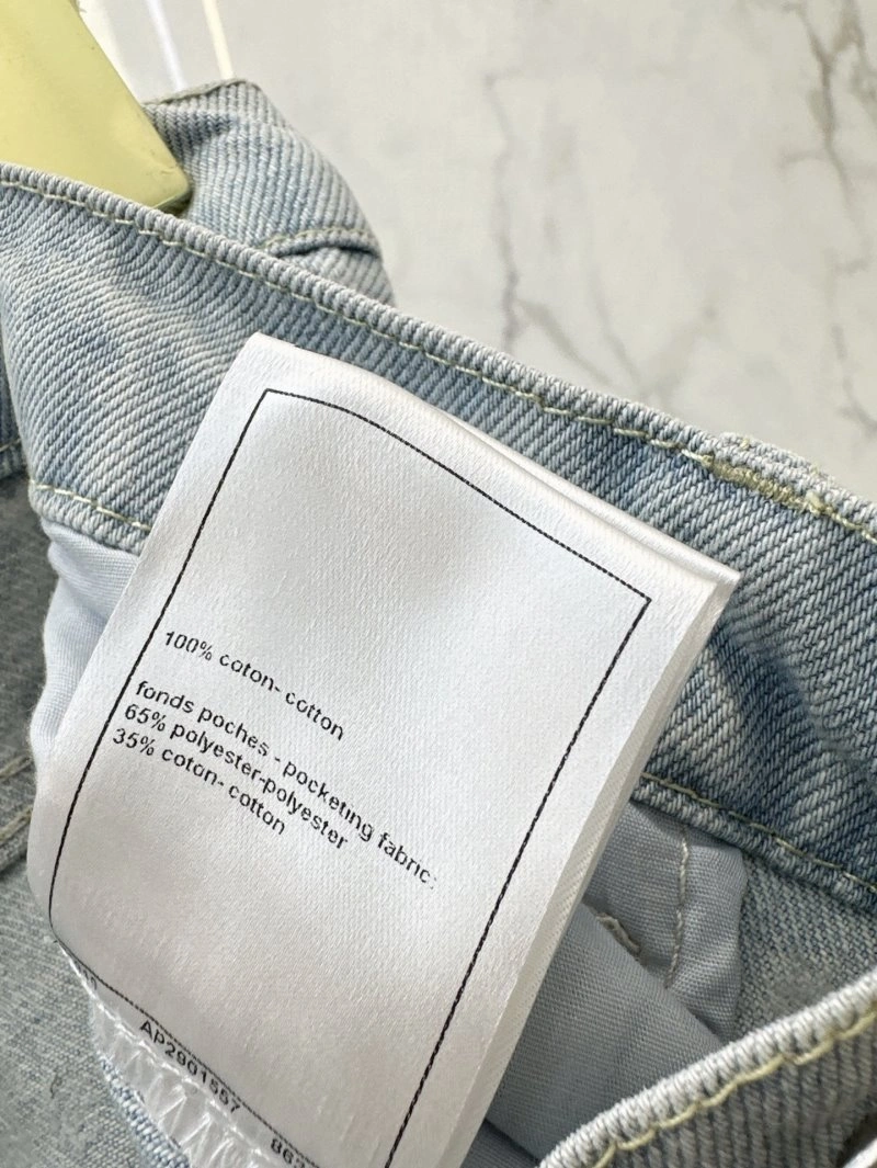 Minimalist Chanel Jeans 108180