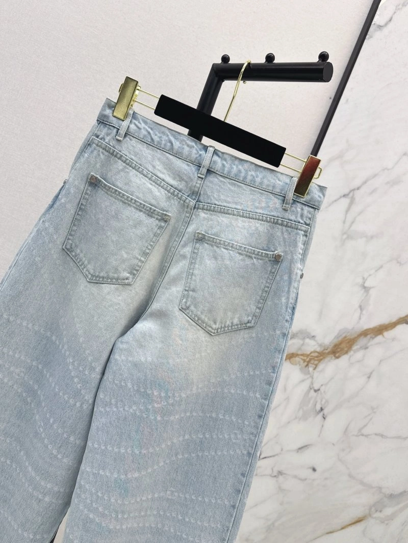 Minimalist Chanel Jeans 108180
