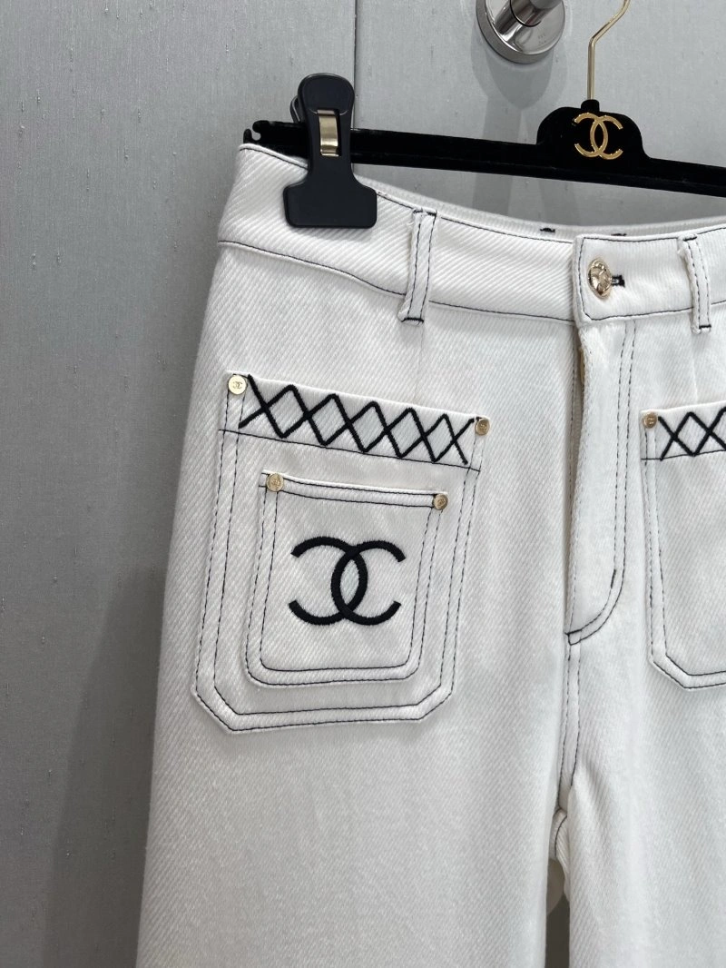 Vibrant Chanel Jeans 108181