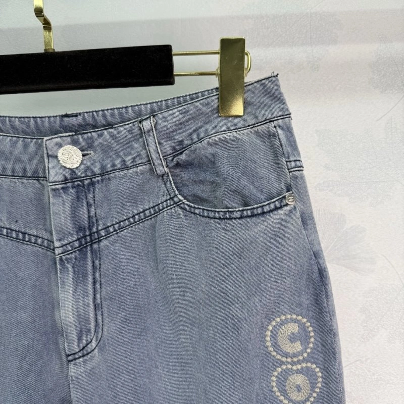 Chanel Jeans ModernLook 109876
