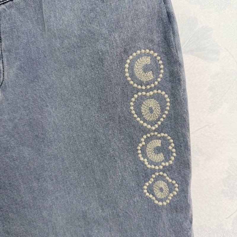 Chanel Jeans ModernLook 109876