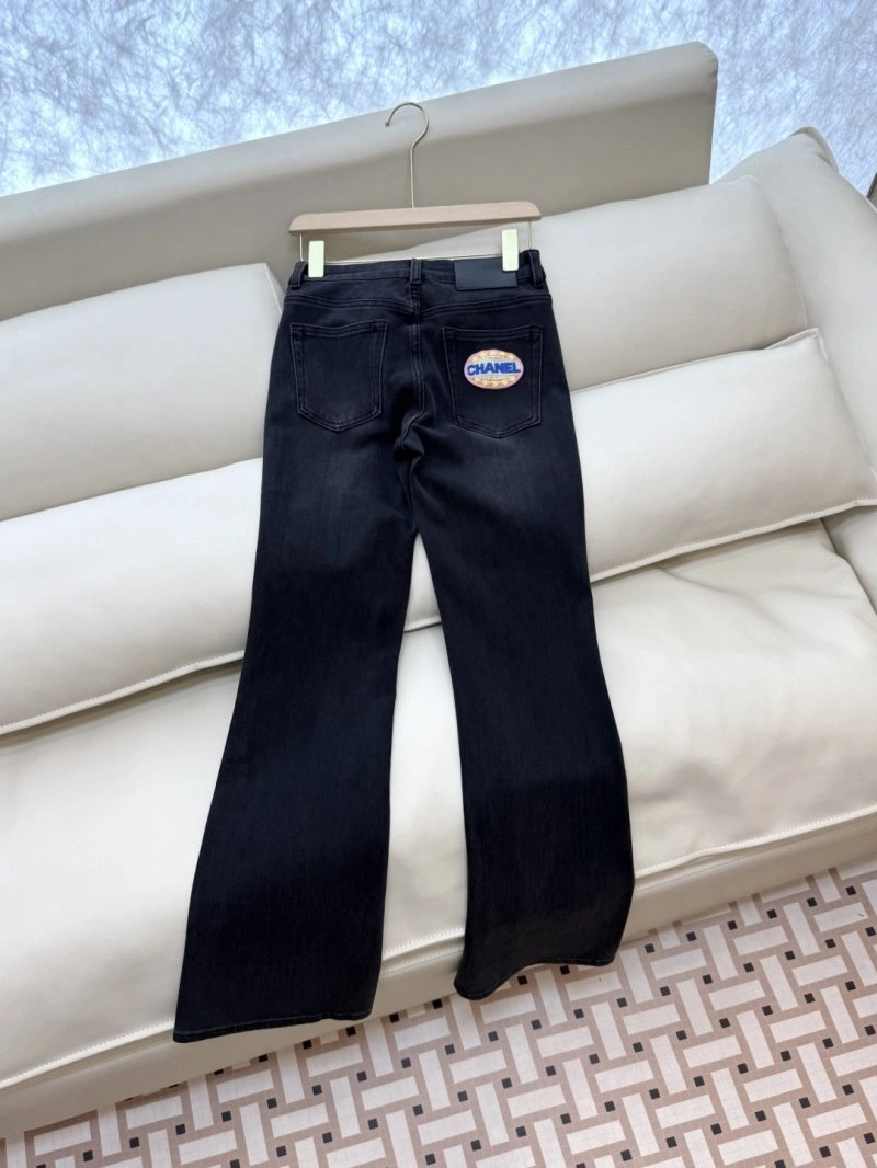 Neat Chanel Jeans 109888
