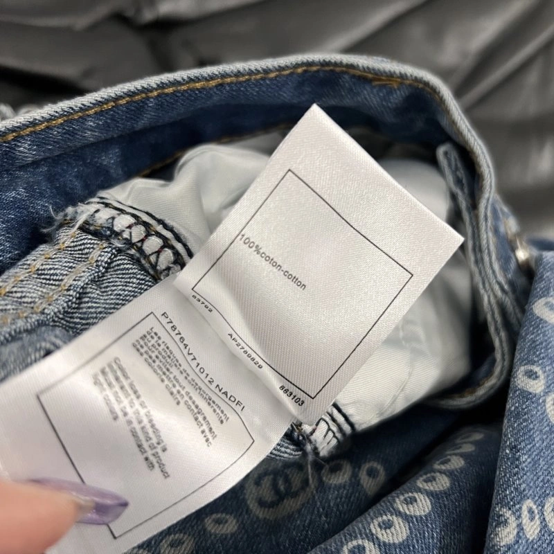 Chanel Jeans EyeCatching 109864