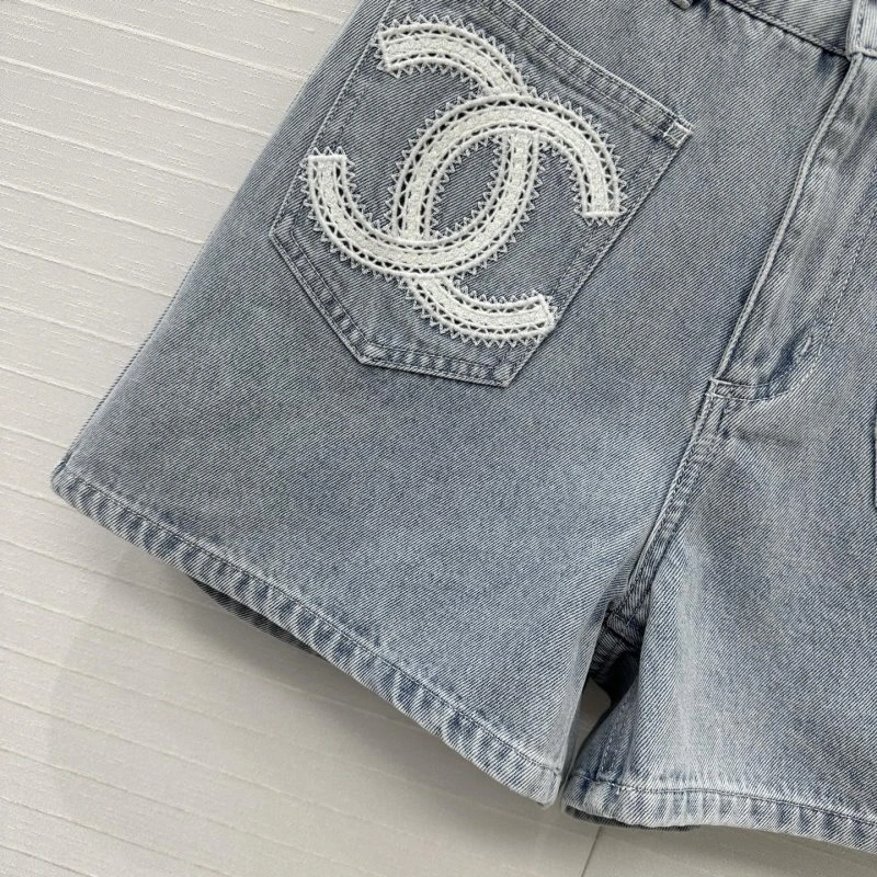 Durable Chanel Jeans 109868