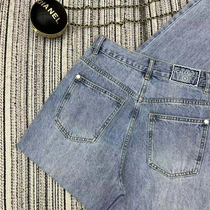 Chanel Jeans Elegant 109856