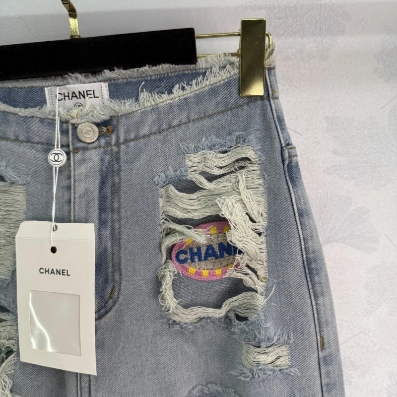 Comfortable Chanel Jeans 109850