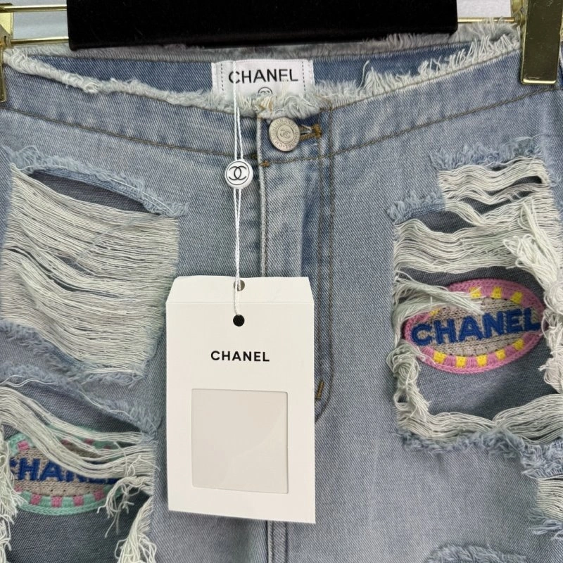 Comfortable Chanel Jeans 109850