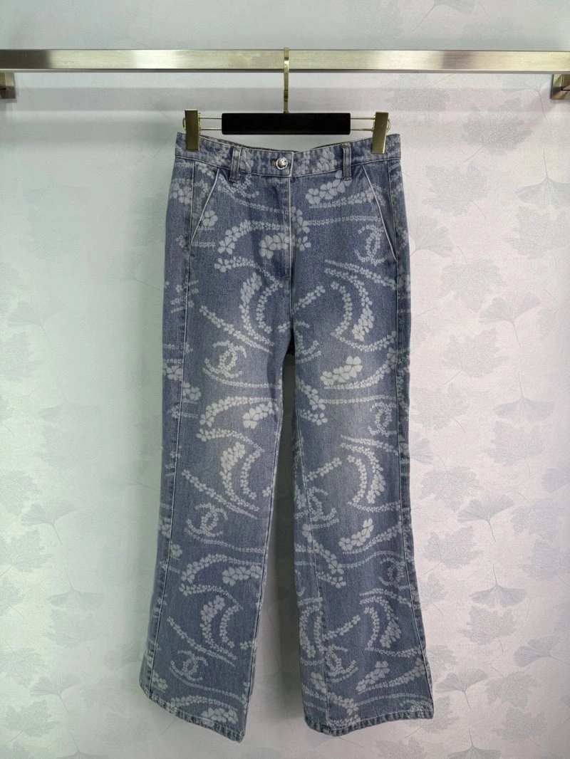 EyeCatching Chanel Jeans 109851
