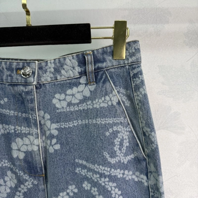EyeCatching Chanel Jeans 109851