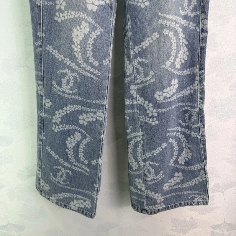 EyeCatching Chanel Jeans 109851