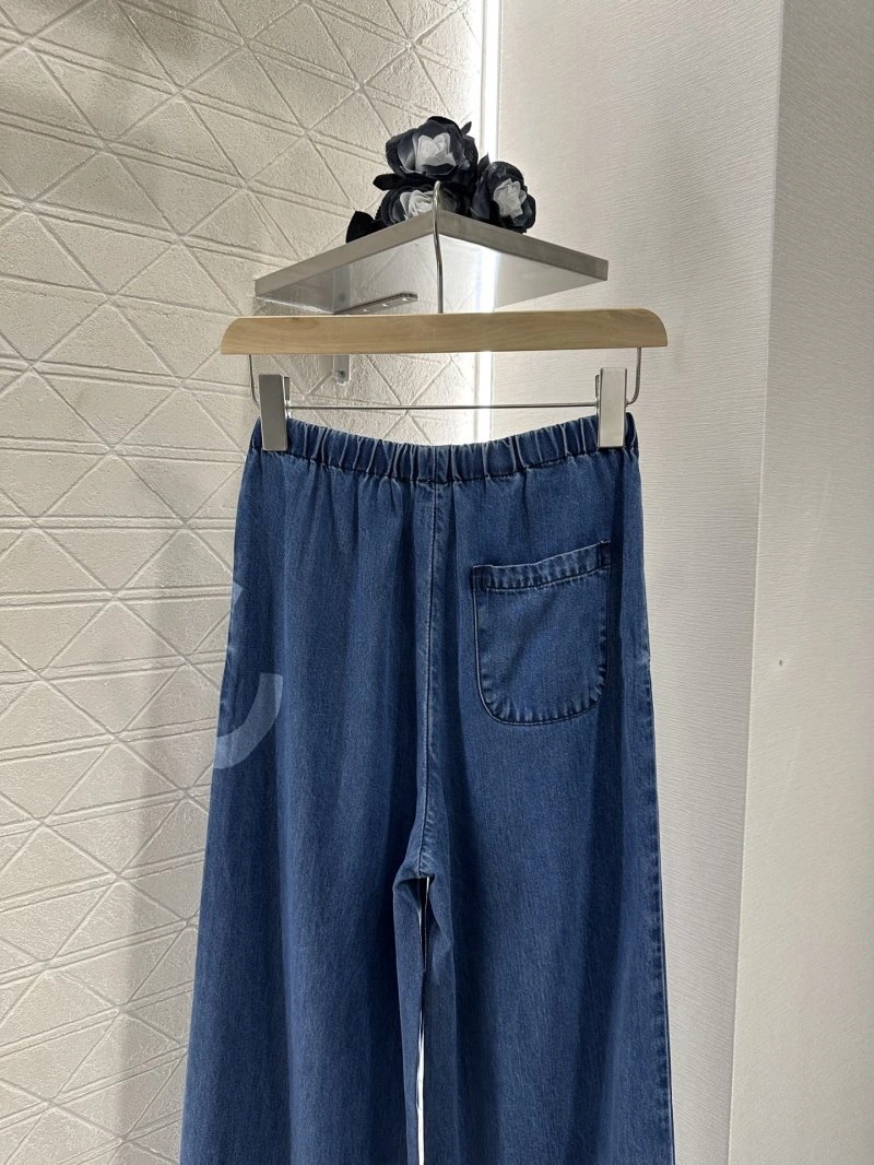 Efficient Chanel Jeans 109827