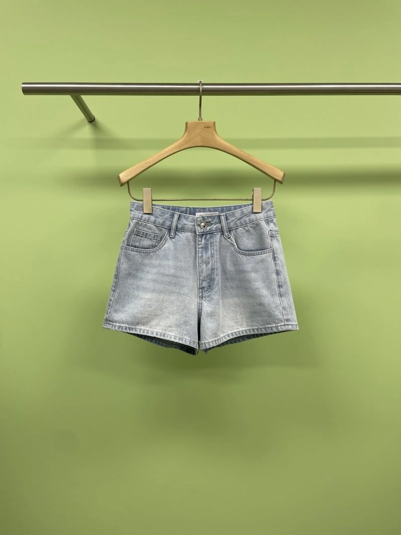 Supportive Chanel Jeans 109831