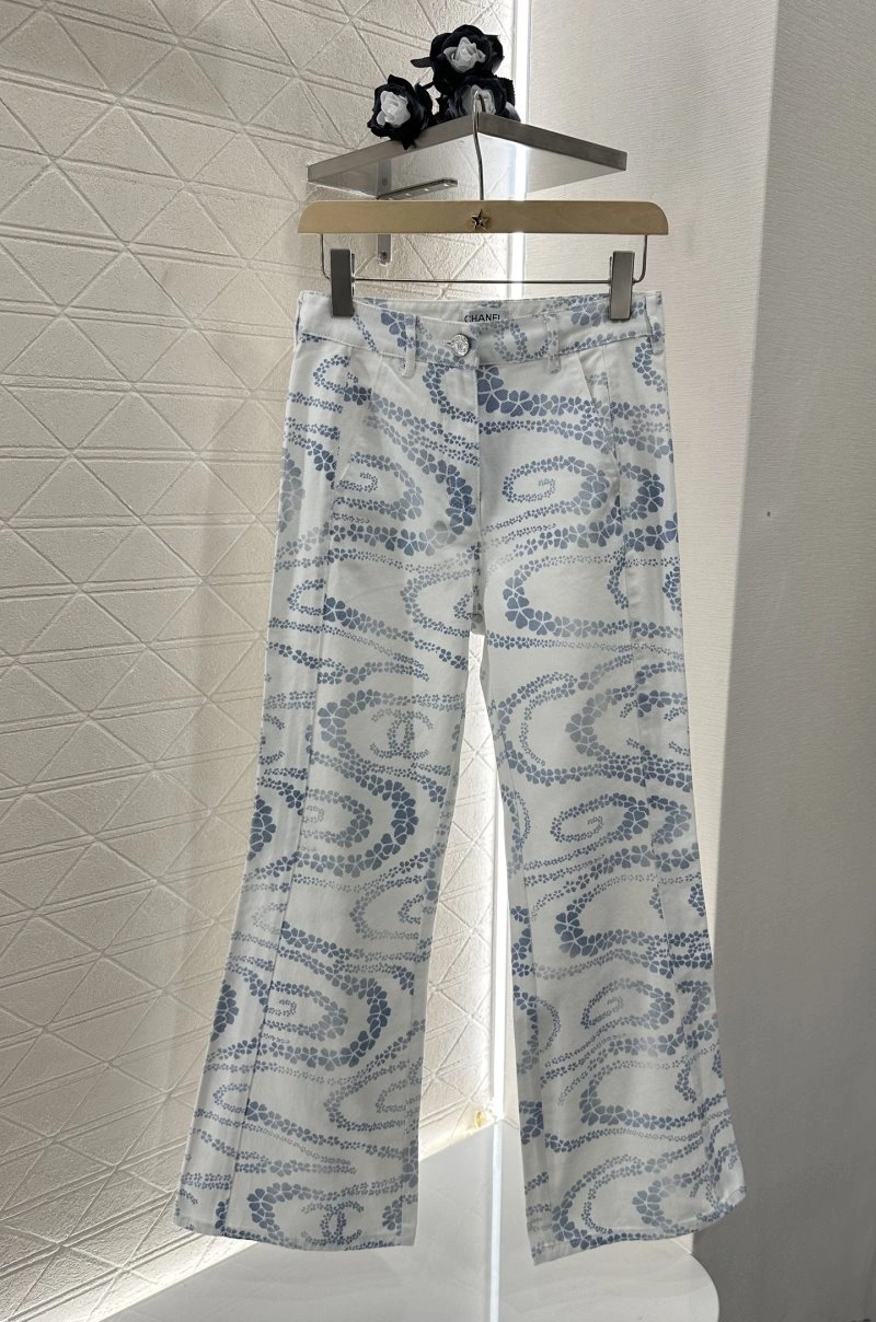 Attractive Chanel Jeans 109843