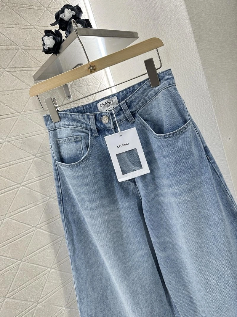 Attractive Chanel Jeans 109824