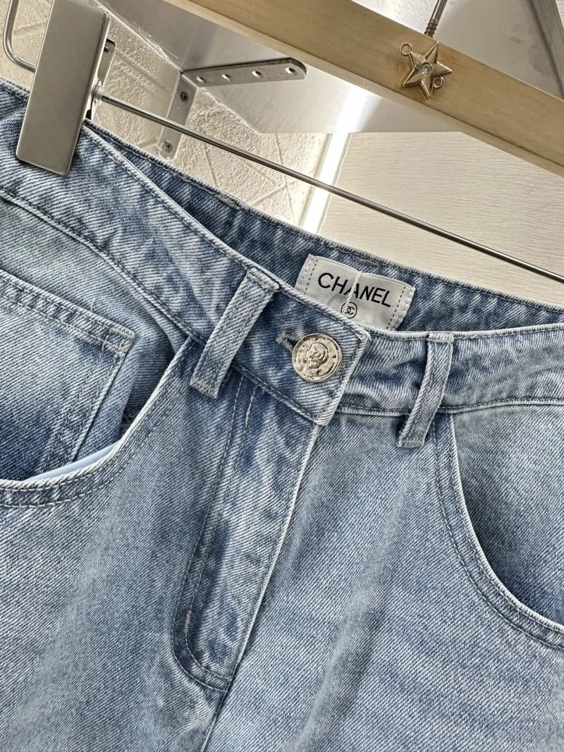 Attractive Chanel Jeans 109824