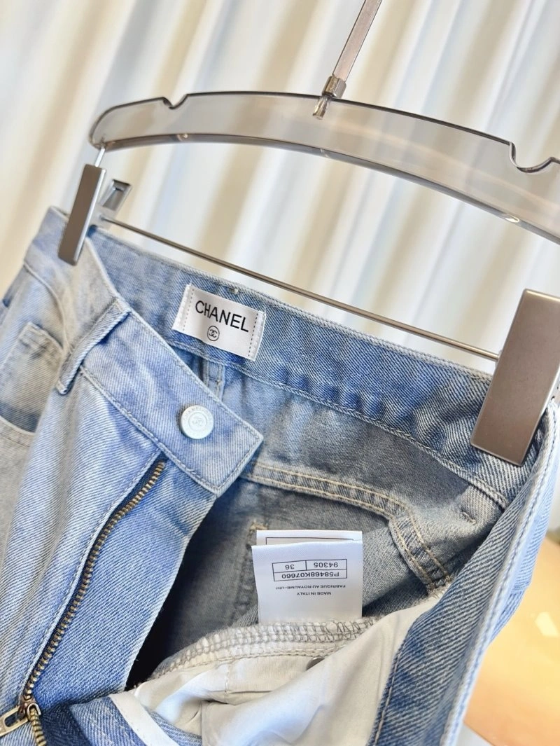 Chanel Jeans Snug 109837