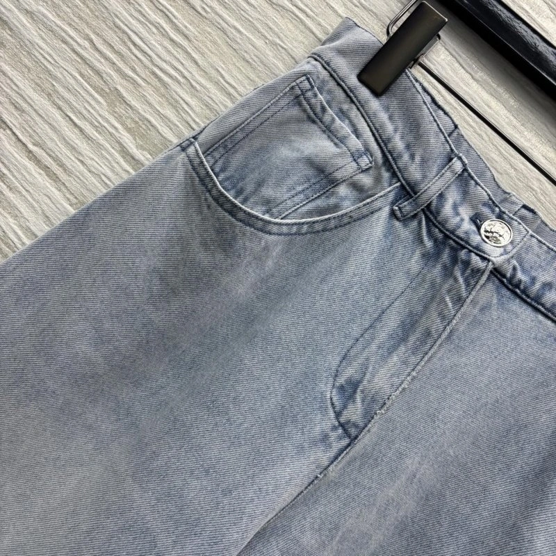 Chanel Jeans Sophisticated 109825
