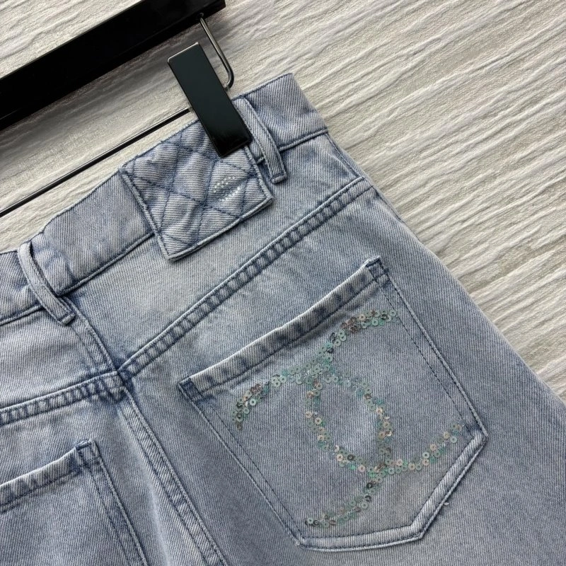 Chanel Jeans Sophisticated 109825