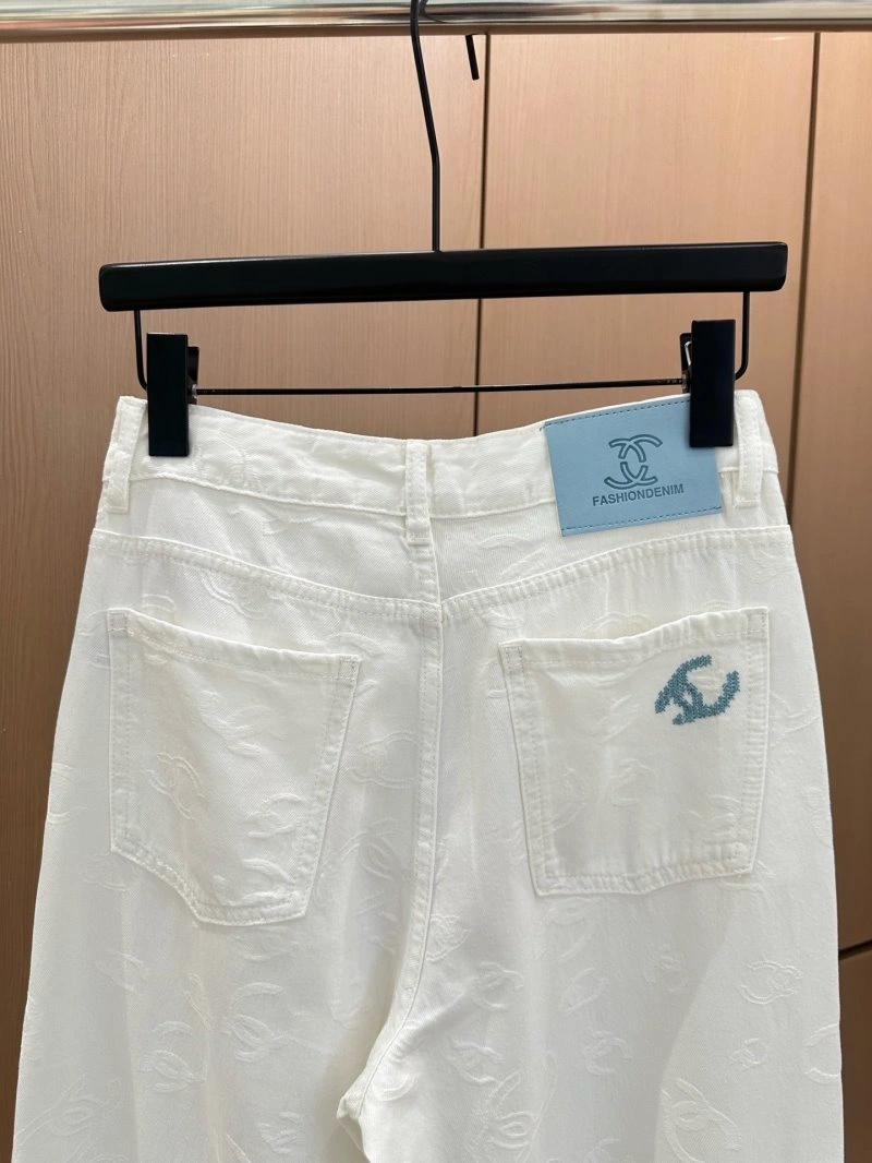 WeatherProof Chanel Jeans 109826