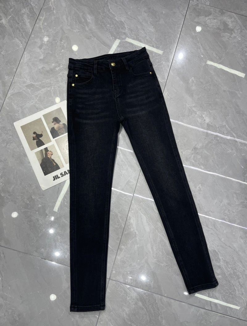 Fashionable Chanel Jeans 109845