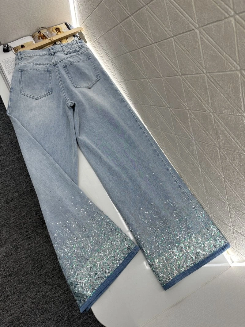 Minimalist Chanel Jeans 109487