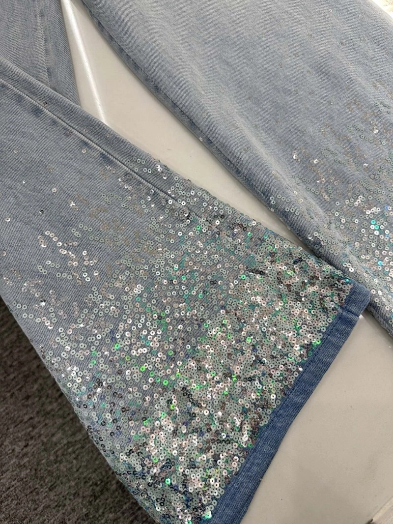 Minimalist Chanel Jeans 109487