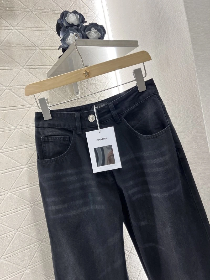 Comfortable Chanel Jeans 109481