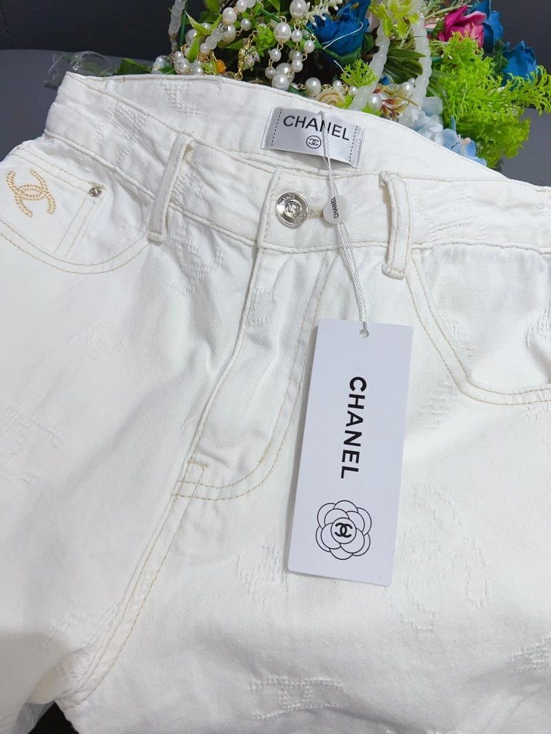 Contemporary Chanel Jeans 109503