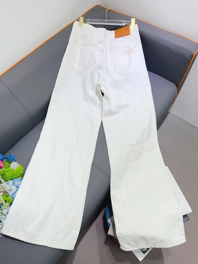 Contemporary Chanel Jeans 109503