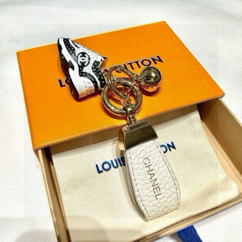 Snug Chanel Keychains 265788