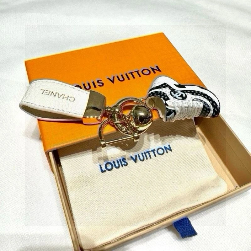 Snug Chanel Keychains 265788