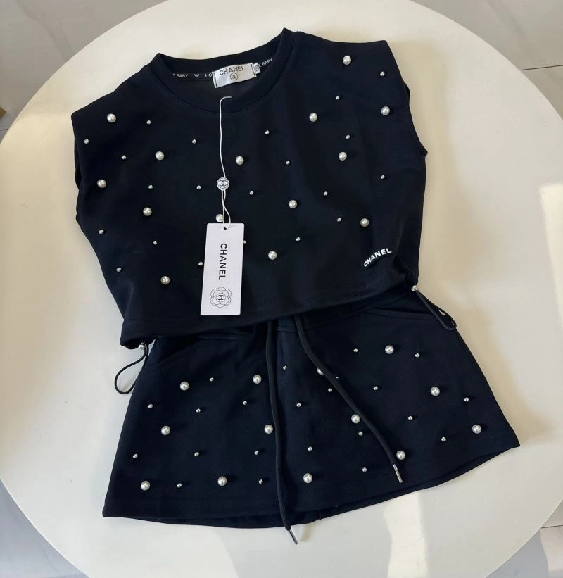 Unisex Chanel Kids 111136