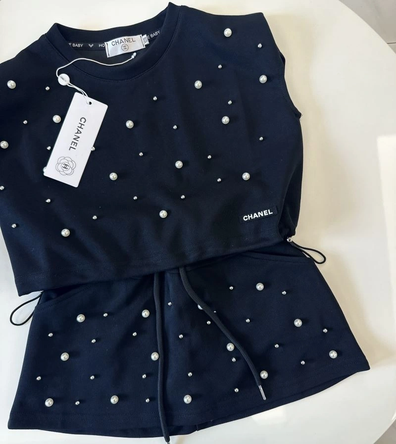 Unisex Chanel Kids 111136