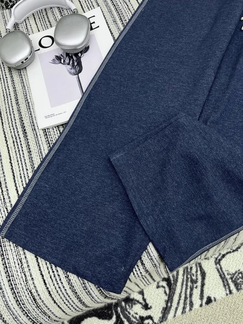 Sleek Chanel Long Pants 110605