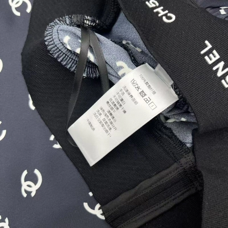 Stretchable Chanel Long Pants 110595