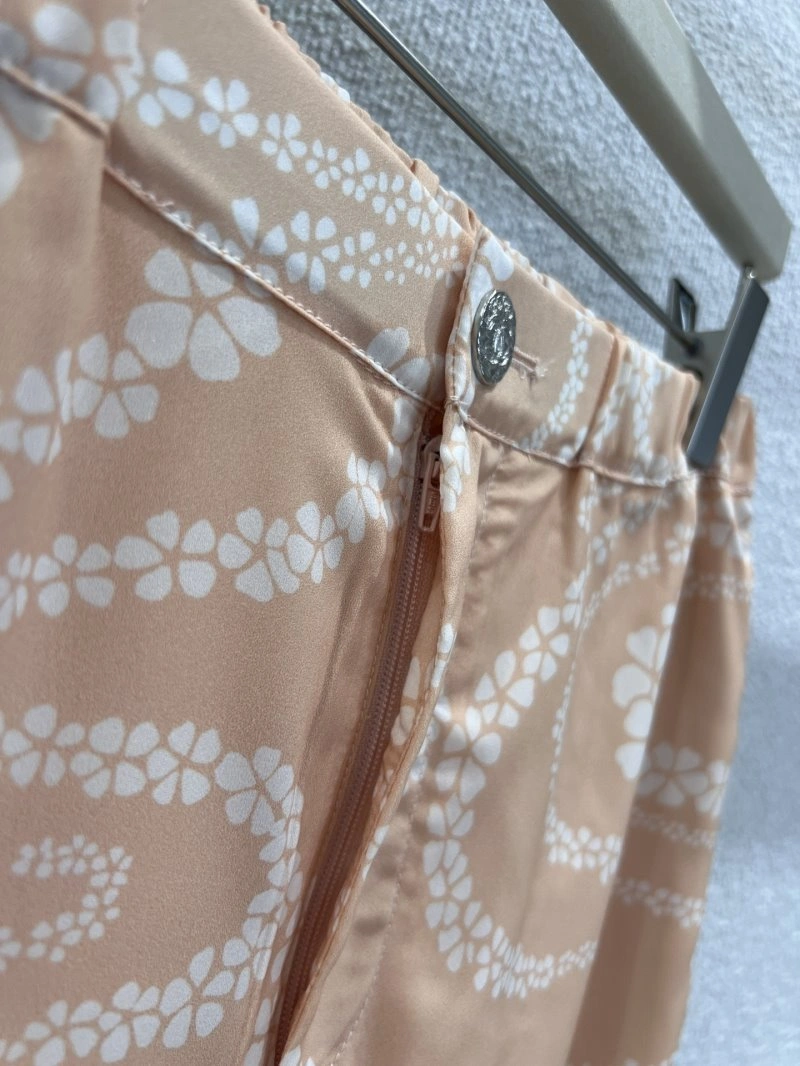 WellDesigned Chanel Long Pants 110548